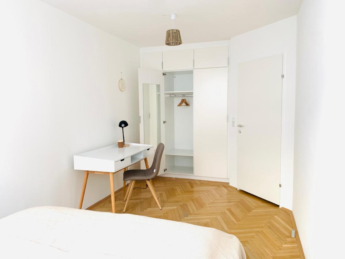 Ruhige Wohnung Im Gasometer Wien *Wifi*U3*Netflix* Exterior foto