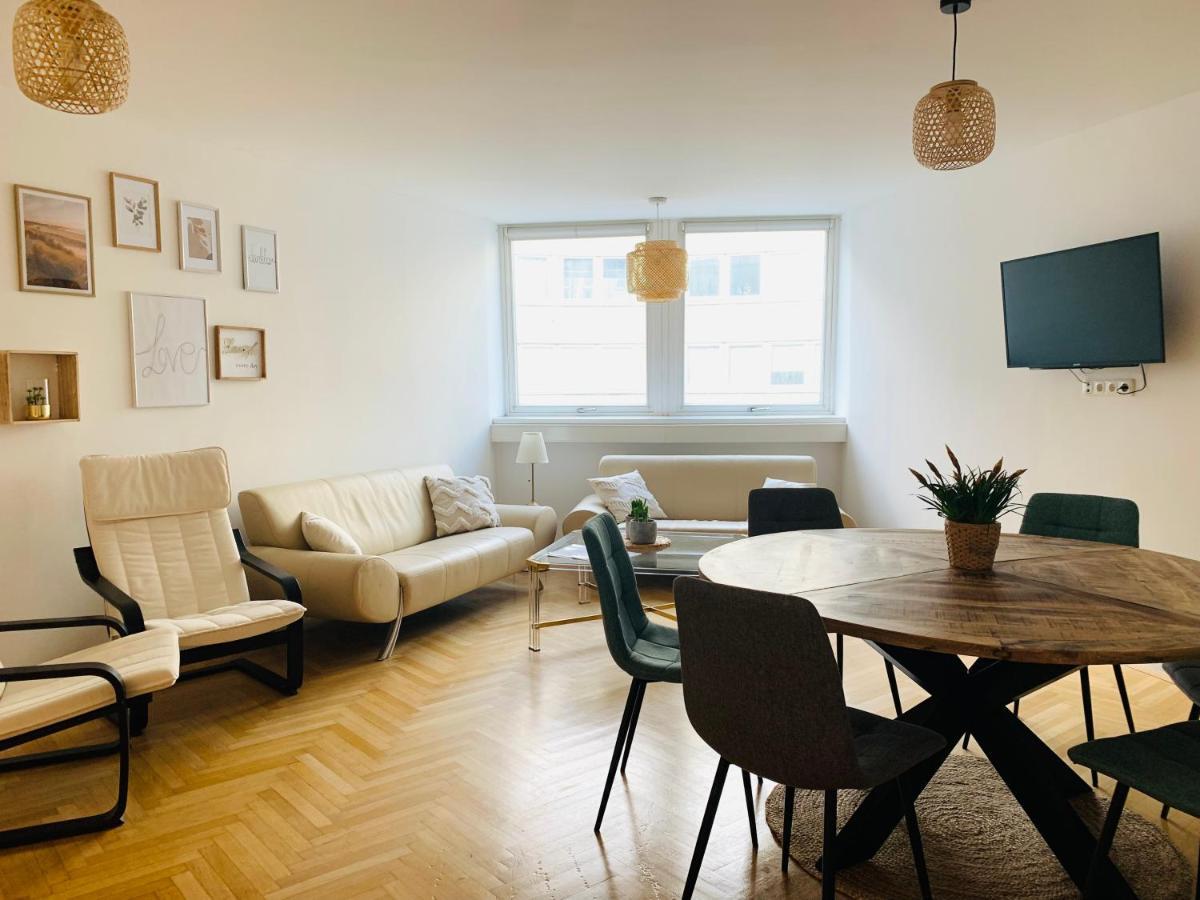 Ruhige Wohnung Im Gasometer Wien *Wifi*U3*Netflix* Exterior foto